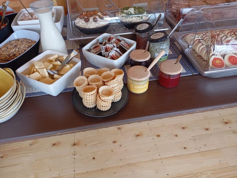 f64d7a64-582a-49ba-b28a-d38b0f772972